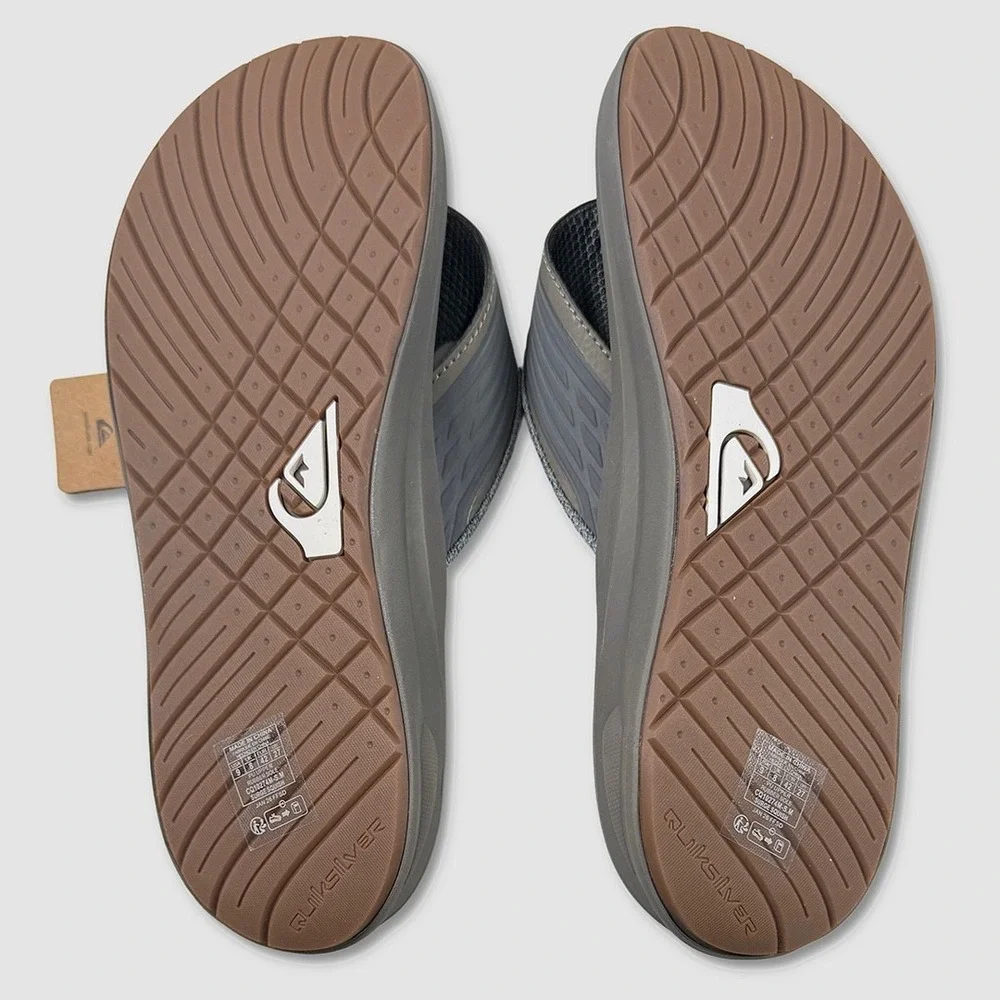 Quiksilver Surge Squish Sandals / Flip-Flops - NWT Mens Size 9 Grey - #49612-K7